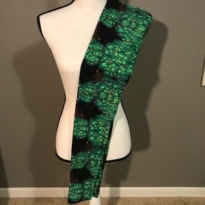 Lularoe Sasquatch OS leggings Never Worn.